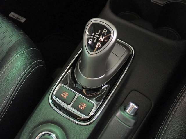 三菱 アウトランダーＰＨＥＶ ２．０ Ｇ ４ＷＤ H26年 (近畿) 99