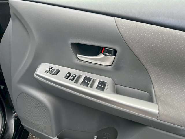 トヨタ プリウスΑ １．８ Ｓ ツーリングセレクション H25年 (九州・沖縄) 99
