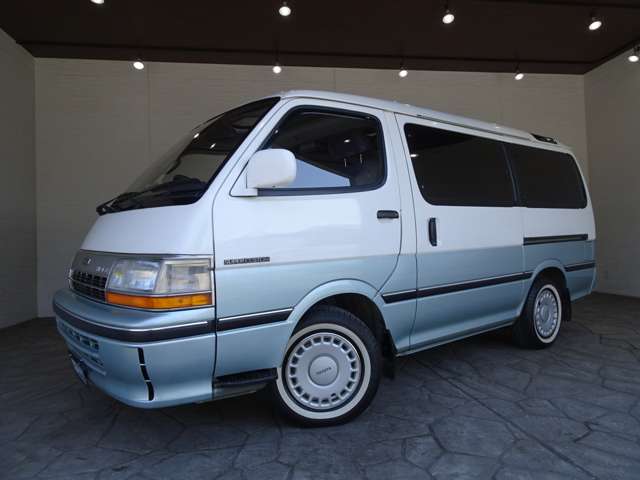 トヨタ ハイエースワゴン ２．４ スーパーカスタム トリプルムーンルーフ ディーゼルターボ H4年 (関東) 99