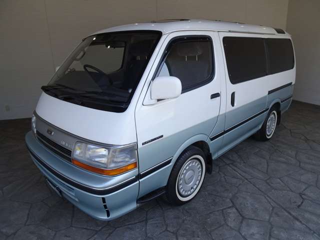 トヨタ ハイエースワゴン ２．４ スーパーカスタム トリプルムーンルーフ ディーゼルターボ H4年 (関東) 99