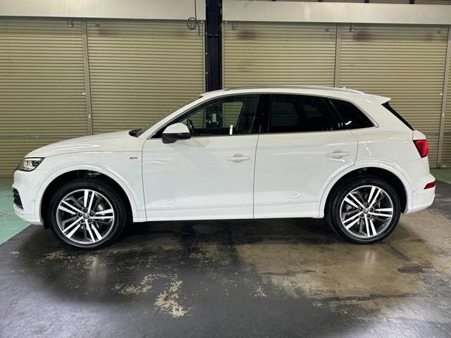 アウディ Ｑ５ ２．０ ＴＦＳＩ クワトロ １ＳＴ エディション ４ＷＤ H29年 (関東) 99