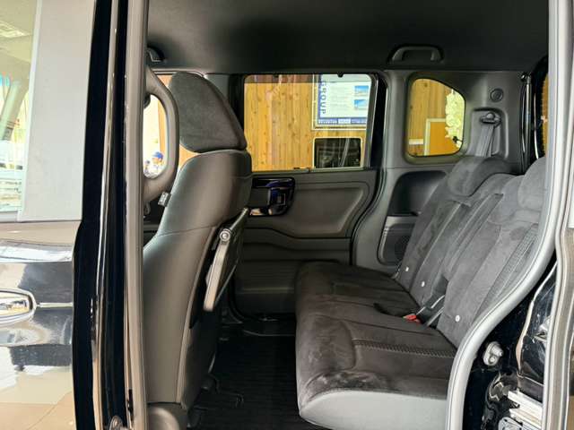 ホンダ Ｎ　ＢＯＸ カスタム ６６０ Ｌ R5年 () 99