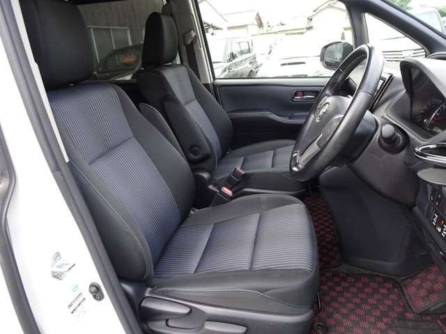 トヨタ ヴォクシー ２．０ ＺＳ 煌 H29年 (東海) 99