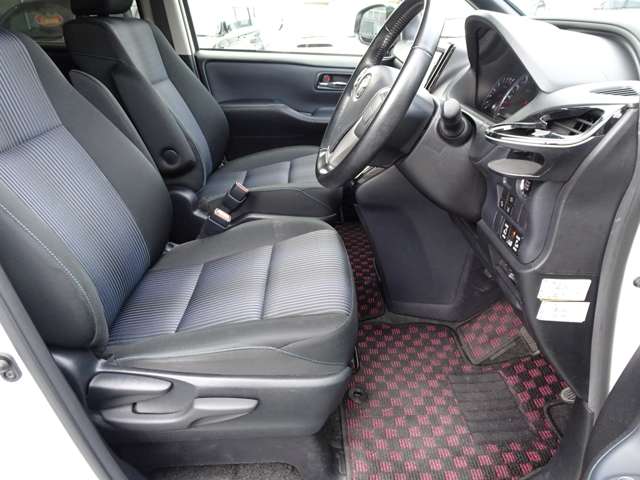 トヨタ ヴォクシー ２．０ ＺＳ 煌 H29年 (東海) 99