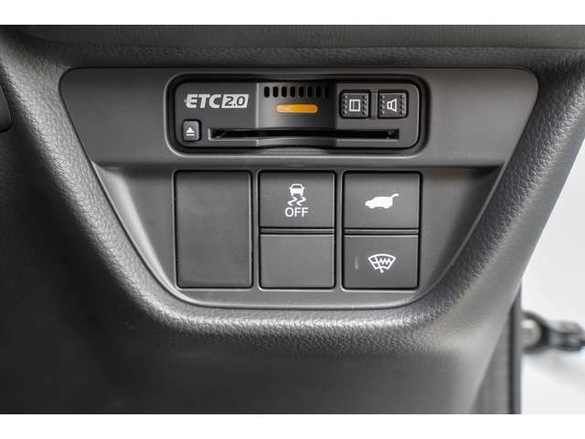 ホンダ ＺＲ－Ｖ ２．０ Ｅ：ＨＥＶ Ｚ ブラックスタイル ４ＷＤ R6年 (北海道) 99