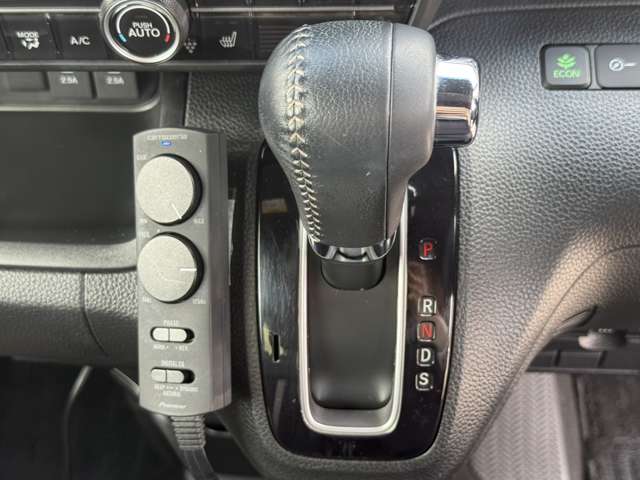 ホンダ Ｎ　ＢＯＸ カスタム ６６０ Ｌ ターボ R3年 (関東) 99