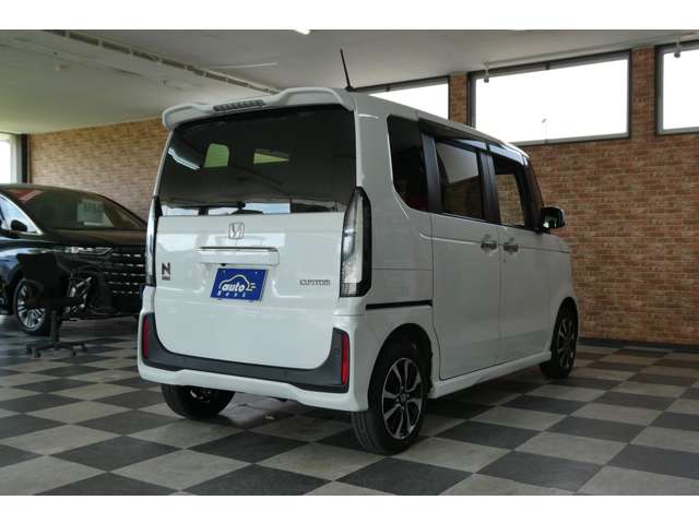ホンダ Ｎ　ＢＯＸ カスタム ６６０ コーディネートスタイル モノトーン ４ＷＤ R5年 (東北) 99