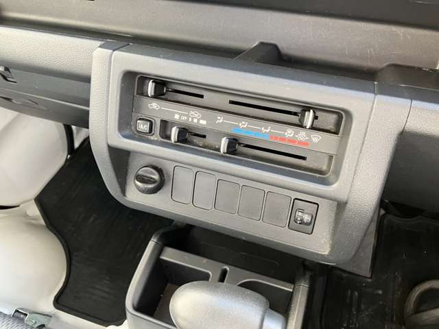 ダイハツ ハイゼットトラック ６６０ スタンダード ３方開 H26年 (近畿) 99