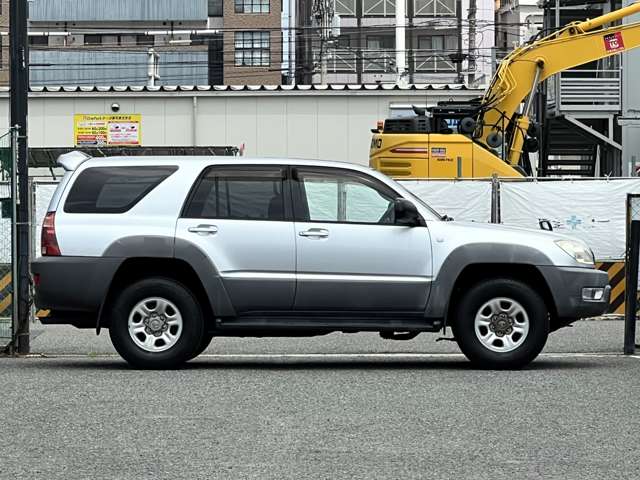 トヨタ ハイラックスサーフ ２．７ ＳＳＲ－Ｘ アメリカンバージョン ４ＷＤ H17年 (近畿) 99