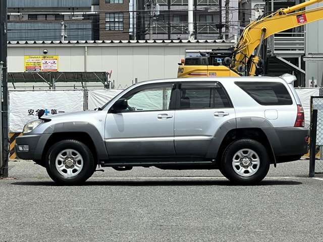 トヨタ ハイラックスサーフ ２．７ ＳＳＲ－Ｘ アメリカンバージョン ４ＷＤ H17年 (近畿) 99