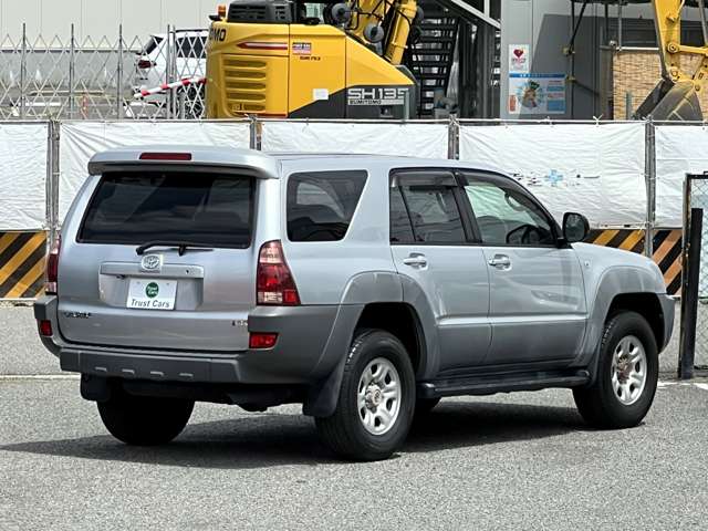 トヨタ ハイラックスサーフ ２．７ ＳＳＲ－Ｘ アメリカンバージョン ４ＷＤ H17年 (近畿) 99
