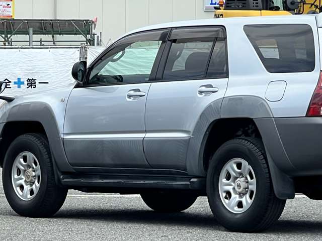 トヨタ ハイラックスサーフ ２．７ ＳＳＲ－Ｘ アメリカンバージョン ４ＷＤ H17年 (近畿) 99