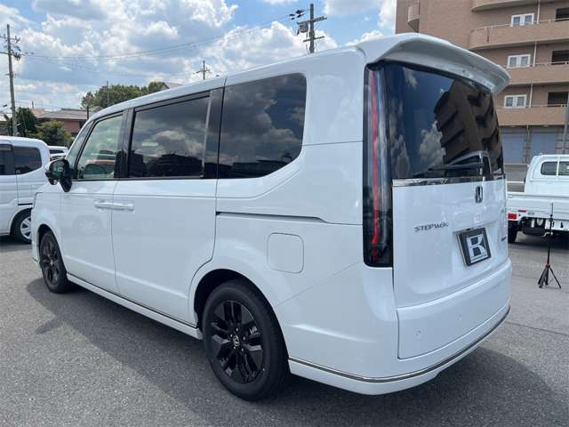 ホンダ ステップワゴン　ハイブリッド ２．０ Ｅ：ＨＥＶ スパーダ R8年 (近畿) 99