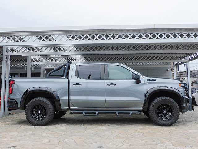 シボレー シルバラード ＬＴ ＴＲＡＩＬ ＢＯＳＳ R2年 (東海) 99