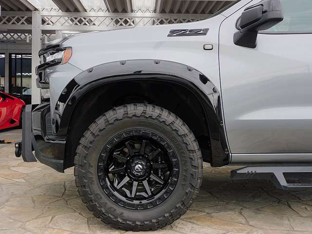 シボレー シルバラード ＬＴ ＴＲＡＩＬ ＢＯＳＳ R2年 (東海) 99