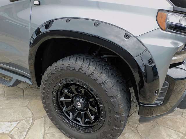 シボレー シルバラード ＬＴ ＴＲＡＩＬ ＢＯＳＳ R2年 (東海) 99
