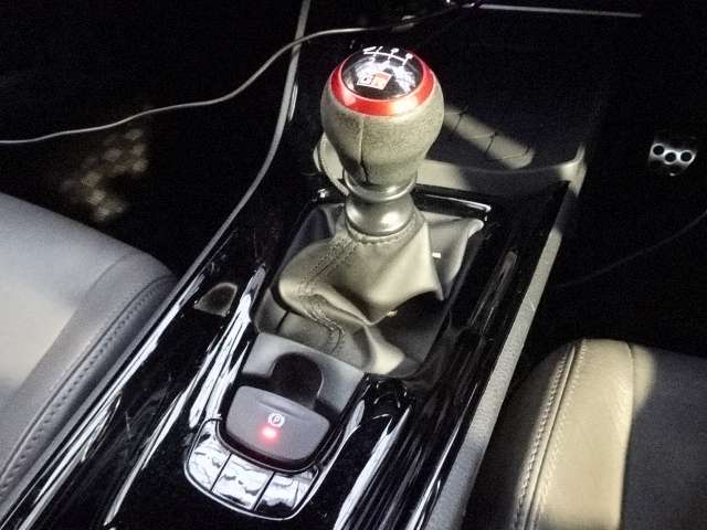 トヨタ Ｃ−ＨＲ １．２ Ｇ－Ｔ R2年 (関東) 99