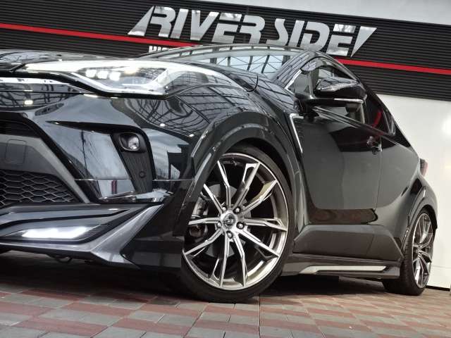 トヨタ Ｃ−ＨＲ １．２ Ｇ－Ｔ R2年 (関東) 99