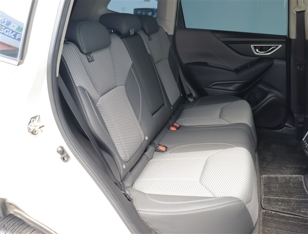 スバル フォレスター ２．５ Ｘ エディション ４ＷＤ R2年 (関東) 99
