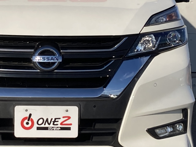 日産 セレナ ２．０ ハイウェイスター ＶセレクションＩＩ R1年 (四国) 99