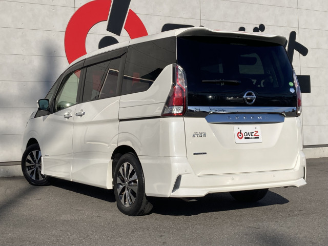 日産 セレナ ２．０ ハイウェイスター ＶセレクションＩＩ R1年 (四国) 99