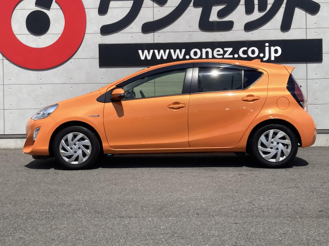 トヨタ アクア １．５ Ｓ H27年 (四国) 99