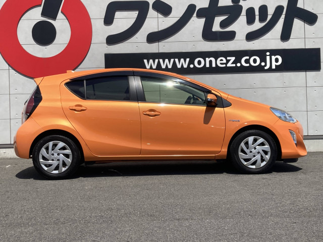 トヨタ アクア １．５ Ｓ H27年 (四国) 99