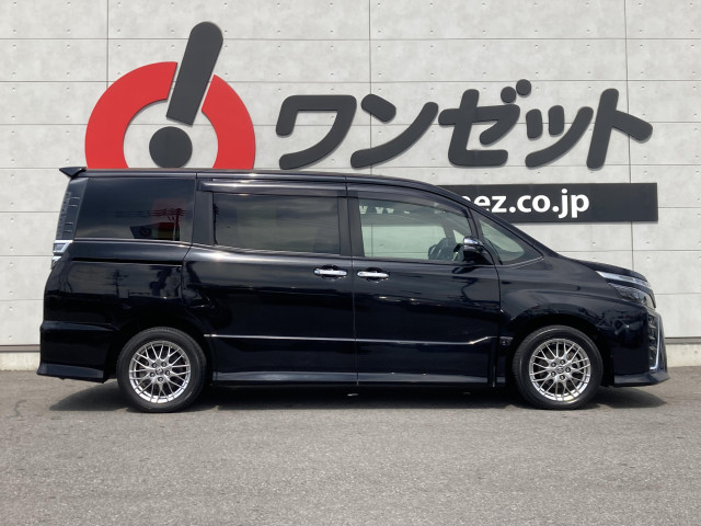 トヨタ ヴォクシー １．８ ハイブリッド ＺＳ 煌ＩＩＩ R3年 (四国) 99