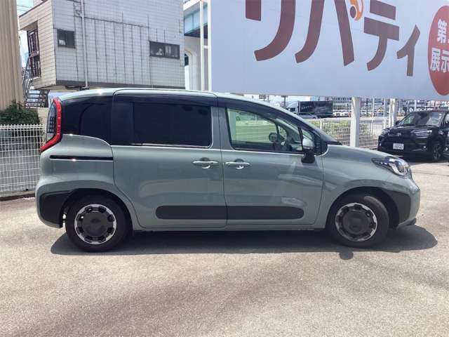 トヨタ シエンタ　ハイブリッド ハイブリッド １．５ Ｚ R7年 (近畿) 99
