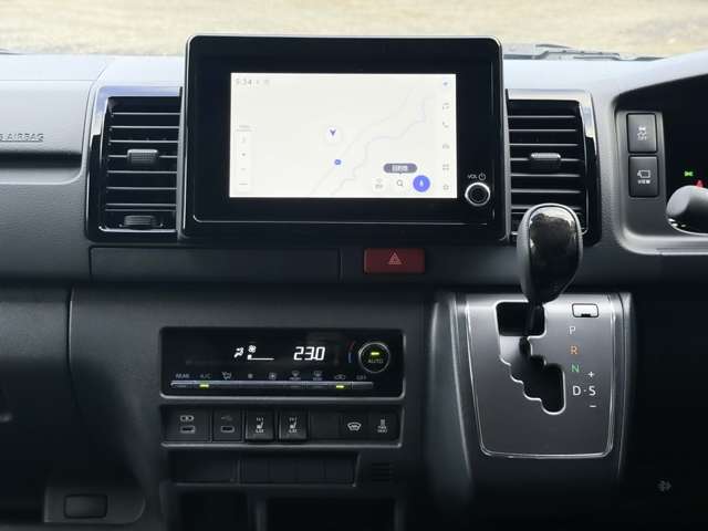 トヨタ ハイエースバン ２．８ スーパーＧＬ ダークプライムＩＩ ロングボディ ディーゼルターボ ４ＷＤ R8年 (北海道) 99