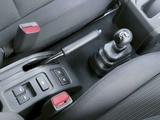 スズキ ジムニー　ノマド １．５ ＦＣ ４ＷＤ R8年 (北海道) 99