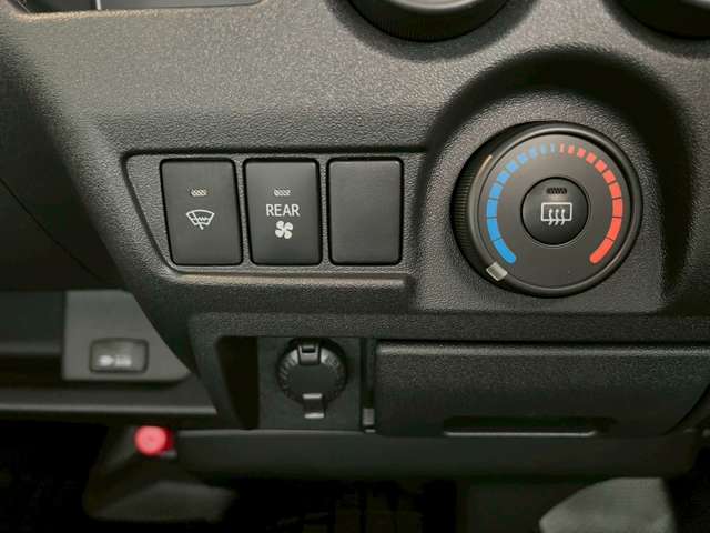 トヨタ ハイエースバン ２．７ ＤＸ ワイド スーパーロング ハイルーフ ＧＬパッケージ ４ＷＤ R7年 (北海道) 99