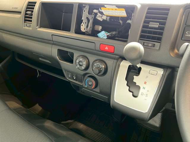 トヨタ ハイエースバン ２．７ ＤＸ ワイド スーパーロング ハイルーフ ＧＬパッケージ ４ＷＤ R7年 (北海道) 99