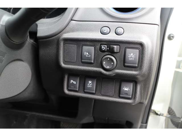 日産 ノート １．２ Ｅ－ＰＯＷＥＲ ＡＵＴＥＣＨ R1年 (東北) 99