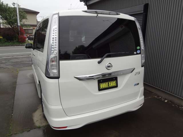 日産 セレナ ２．０ ハイウェイスター Ｓ－ＨＹＢＲＩＤ Ｖセレクション H25年 (関東) 99