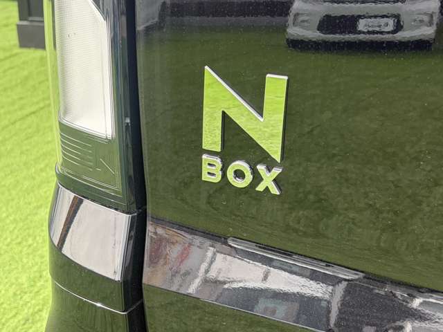 ホンダ Ｎ　ＢＯＸ カスタム ６６０ R8年 (近畿) 99