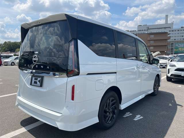 日産 セレナ ２．０ ハイウェイスターＶ R8年 (近畿) 99