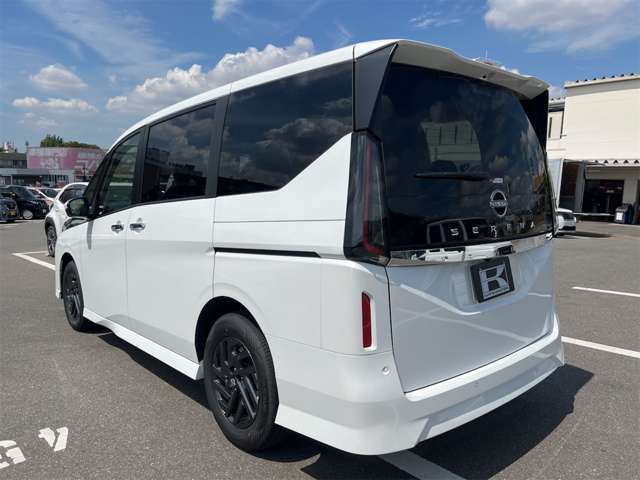 日産 セレナ ２．０ ハイウェイスターＶ R8年 (近畿) 99