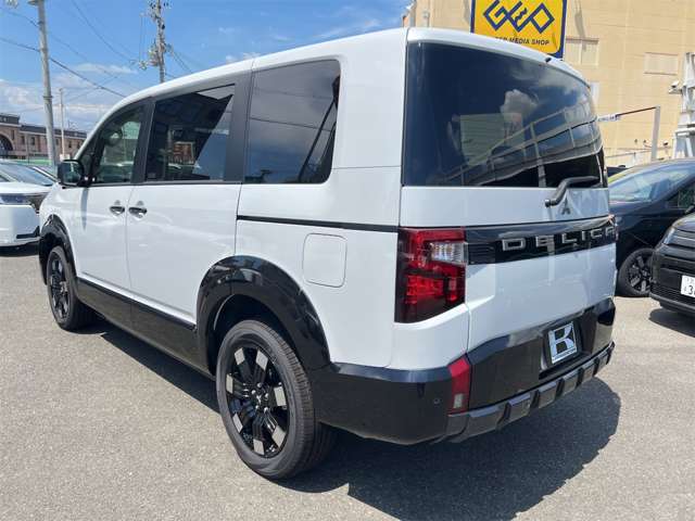 三菱 デリカ　Ｄ：５ ２．２ Ｐ ディーゼルターボ ４ＷＤ R8年 (近畿) 99