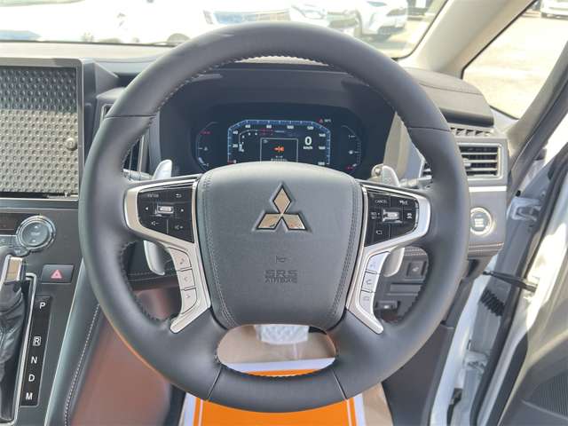 三菱 デリカ　Ｄ：５ ２．２ Ｐ ディーゼルターボ ４ＷＤ R8年 (近畿) 99