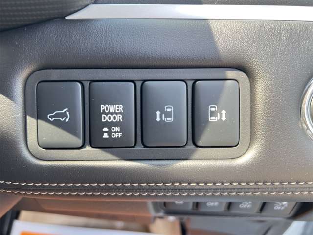三菱 デリカ　Ｄ：５ ２．２ Ｐ ディーゼルターボ ４ＷＤ R8年 (近畿) 99