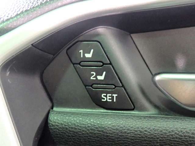 トヨタ ＲＡＶ４　ＰＨＶ ２．５ ブラック トーン Ｅ－ＦＯＵＲ ４ＷＤ R3年 (近畿) 99