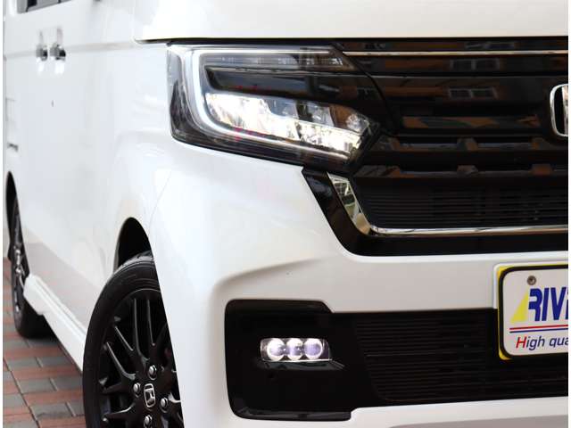 ホンダ Ｎ　ＢＯＸ カスタム ６６０ Ｌ ターボ スタイルプラス ブラック R4年 (関東) 99