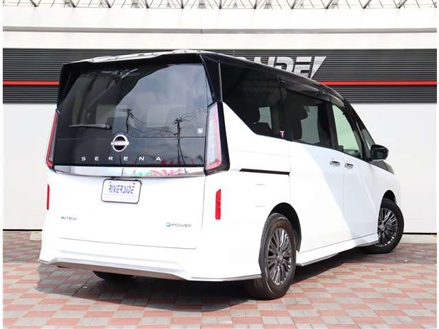 日産 セレナ １．４ Ｅ－ＰＯＷＥＲ ＡＵＴＥＣＨ R5年 (関東) 99