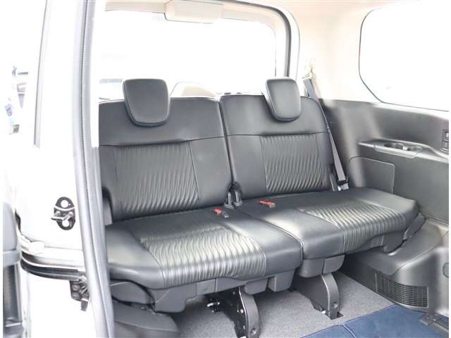 日産 セレナ １．４ Ｅ－ＰＯＷＥＲ ＡＵＴＥＣＨ R5年 (関東) 99