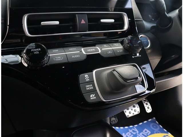 トヨタ アクア １．５ ＧＲスポーツ R5年 (関東) 99