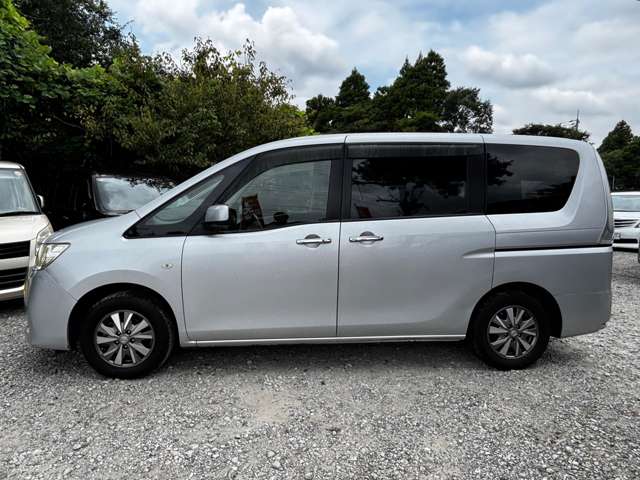 日産 セレナ ２．０ ２０Ｘ H23年 (関東) 99