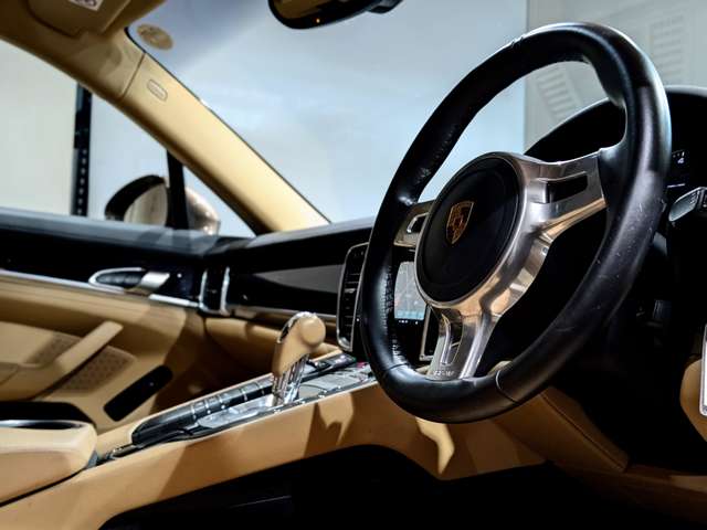 ポルシェ パナメーラ ４ エディション ＰＤＫ ４ＷＤ H27年 (関東) 99