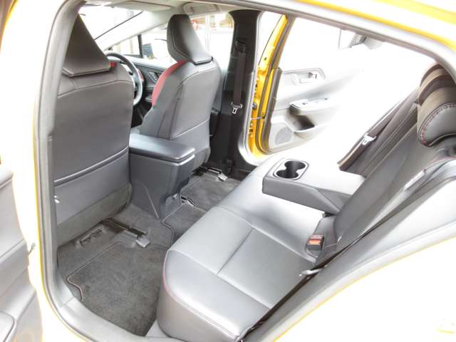 トヨタ プリウスＰＨＶ ２．０ プラグインハイブリッド Ｚ R5年 (関東) 99