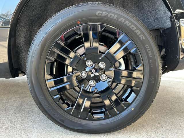 三菱 デリカ　Ｄ：５ ２．２ シャモニー 電動サイドステップ非装着車 ディーゼルターボ ４ＷＤ R7年 (関東) 99